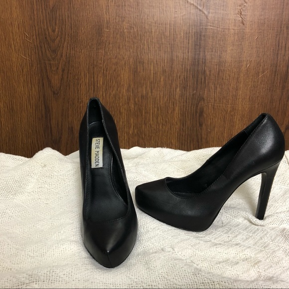 🔺SOLD🔺Steve Madden Heels - Picture 2 of 5